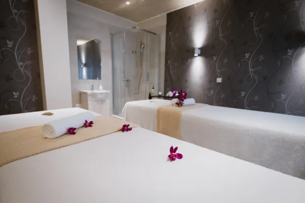 massage-beds-in-spa-resort-room-2025-03-15-23-52-45-utc-691597d49b43d